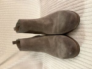 Korks Taupe Suede Ankle Boot, 10M, Brand New